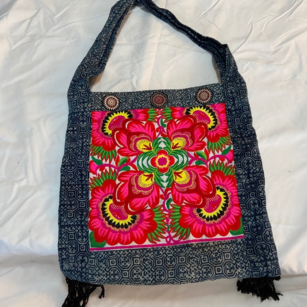 Shoulder bag